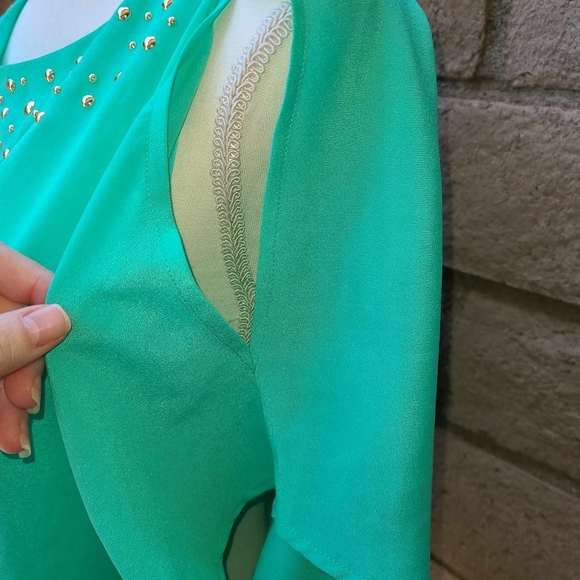 Lilly Pulitzer short sleeve top - Picture 2 of 4